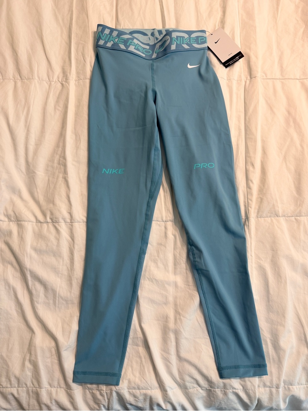 NWT Women’s Nike Pro Aqua Blue Compression Leggings 7/8 Dri Fit XS